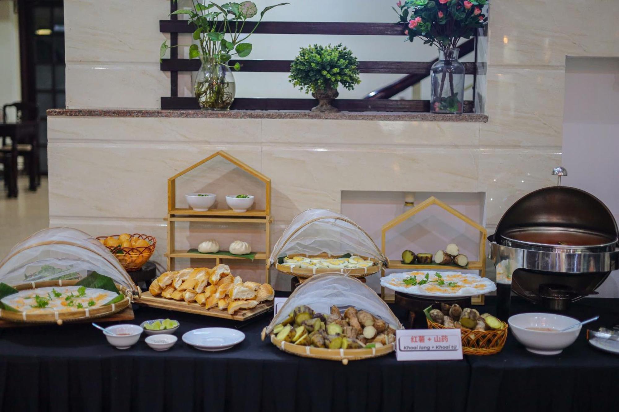 โรงแรมดีเอ็มซี เว้ ภายนอก รูปภาพ