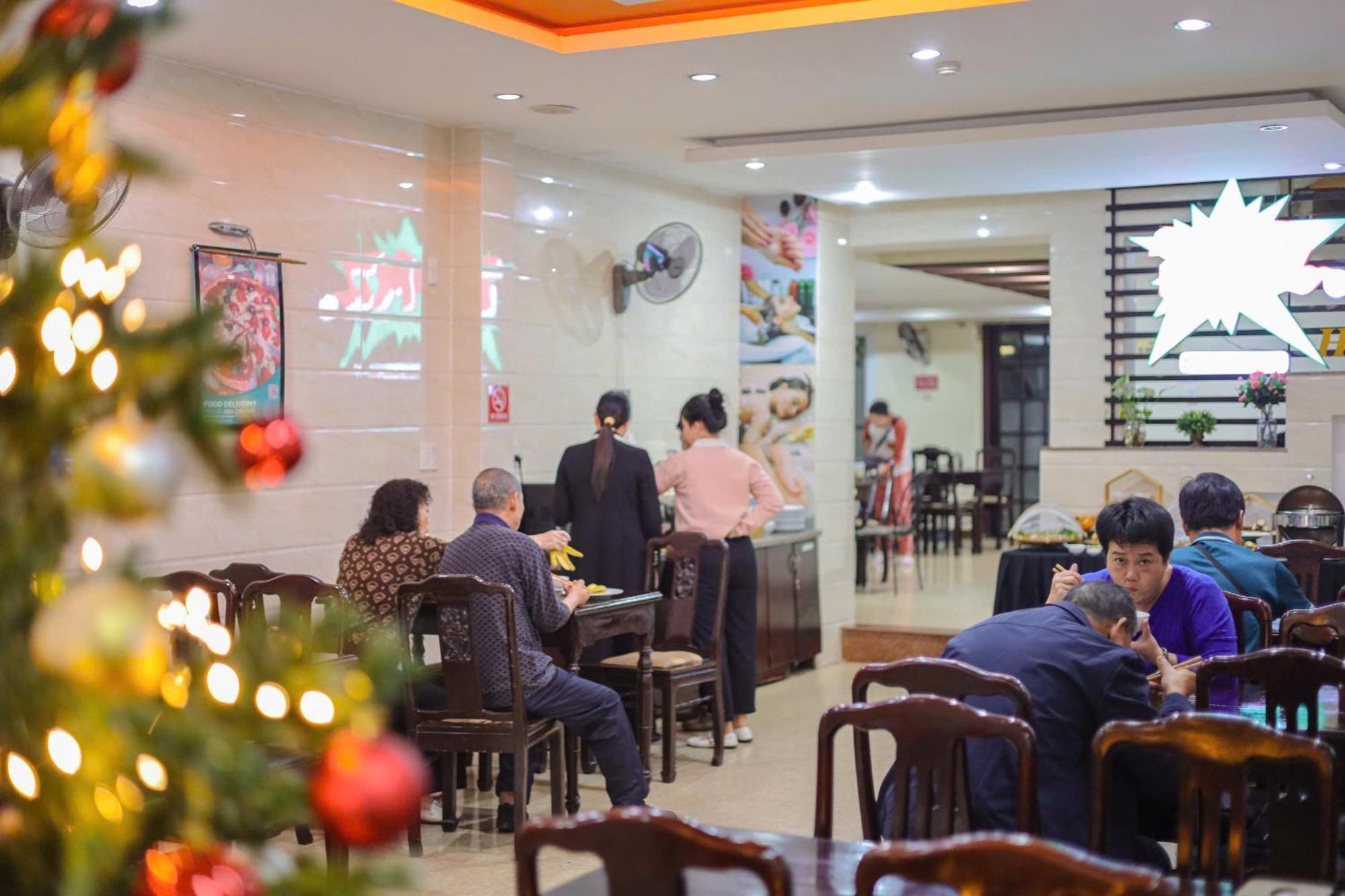 โรงแรมดีเอ็มซี เว้ ภายนอก รูปภาพ